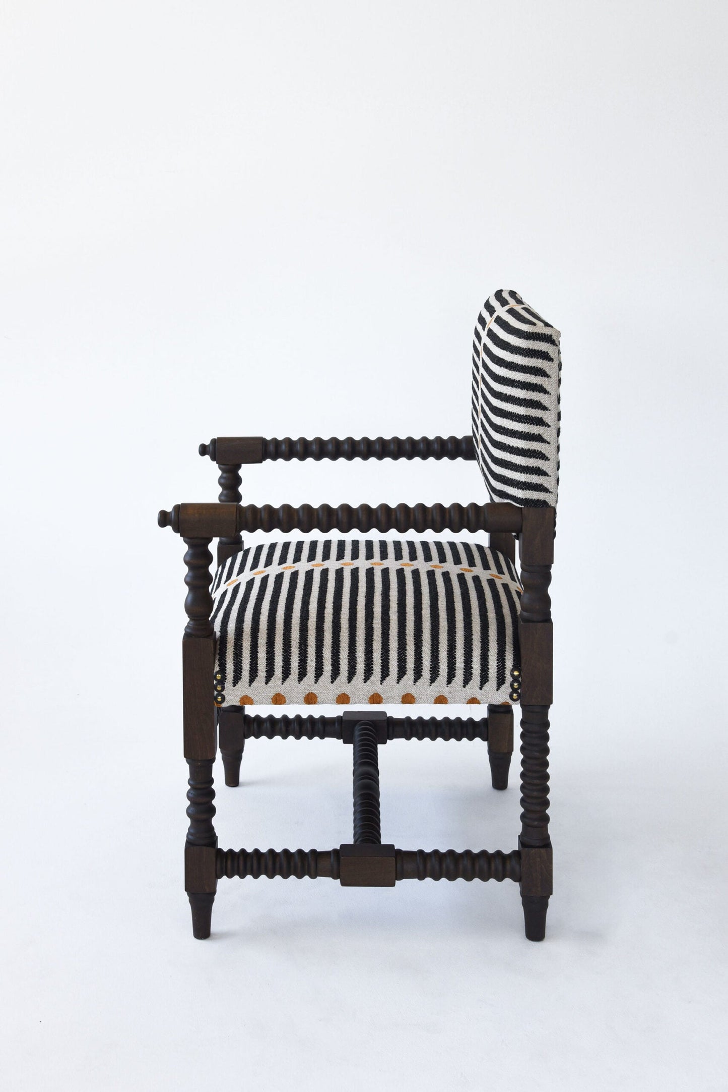 Komi Armchair