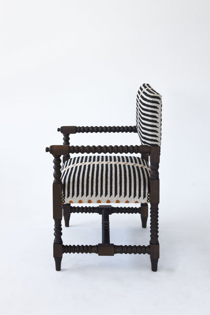 Komi Armchair
