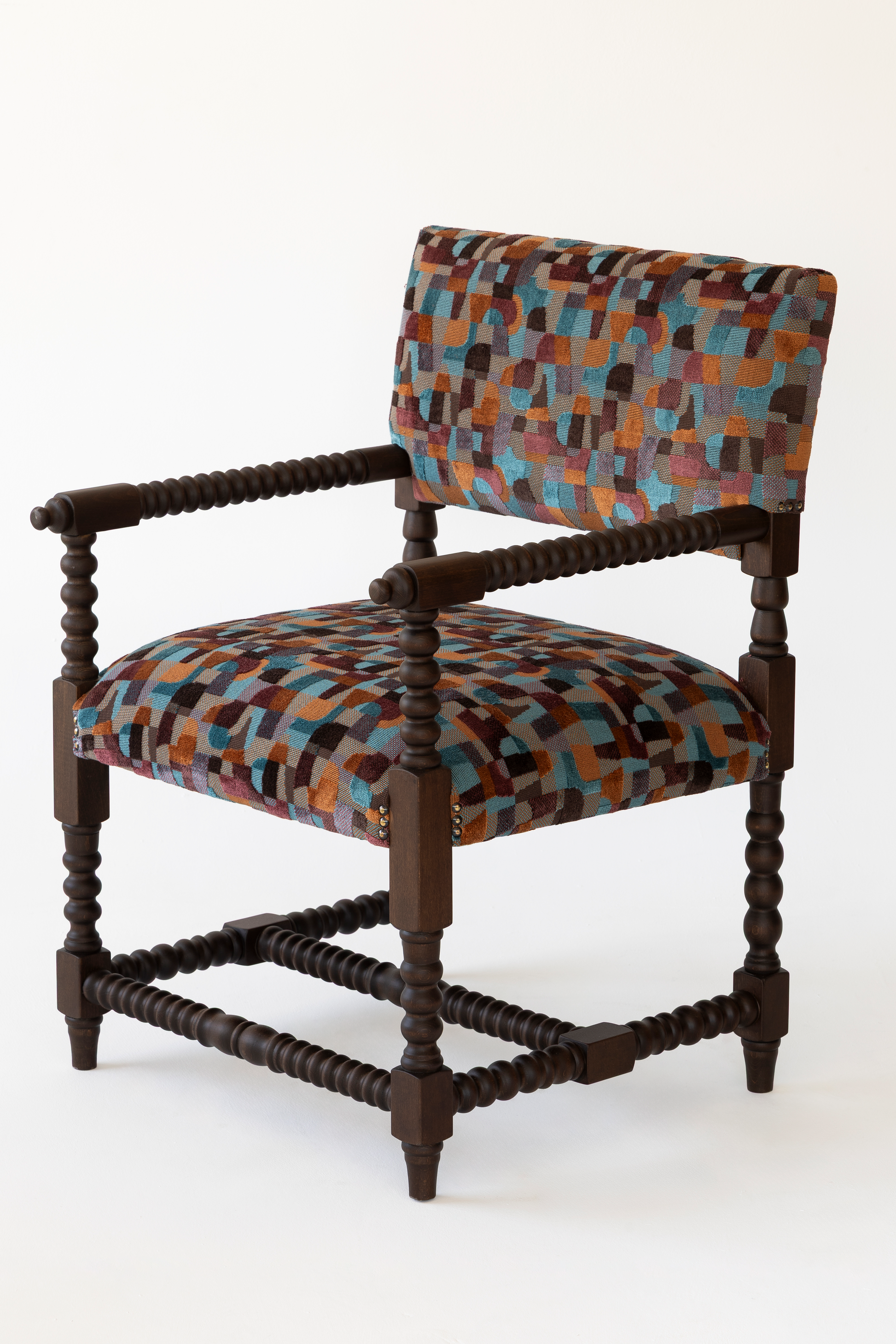 Komi Armchair