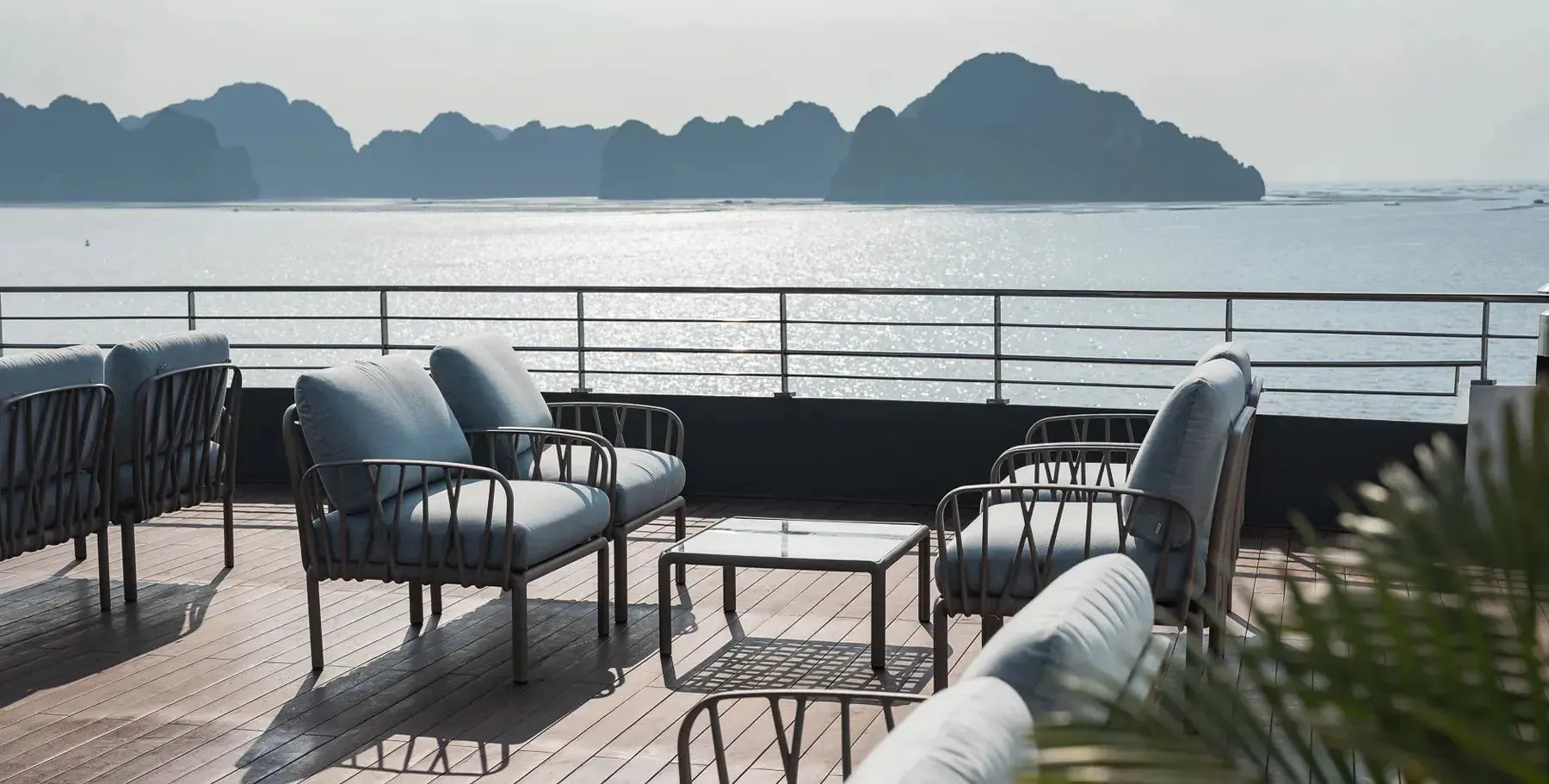 Komodo Lounge Chair-Contract Furniture Store for hospitality, leisure & commercial projects