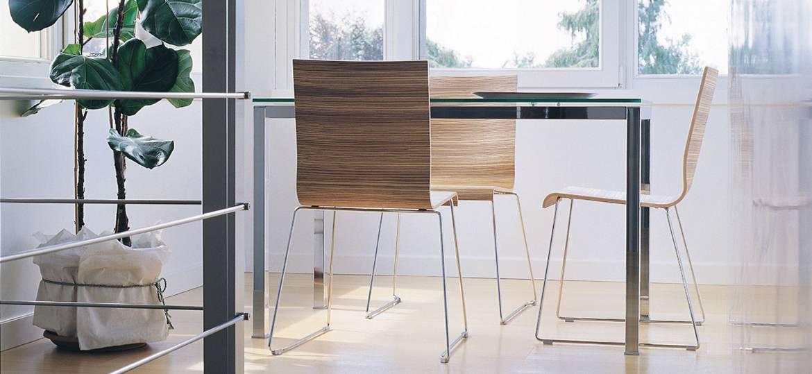 Kuadra 1328 Side Chair