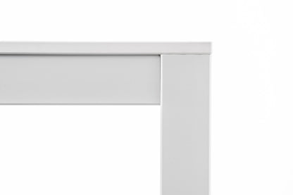 Kuadro Dining Table