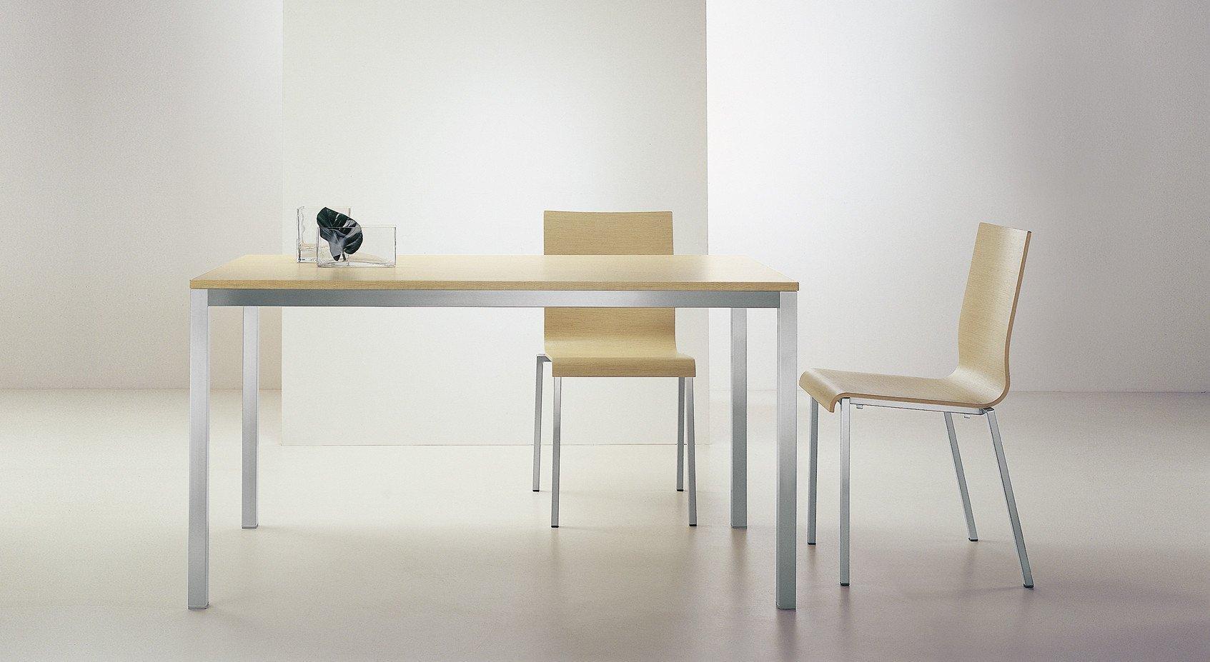Kuadro Dining Table-Contract Furniture Store for hospitality, leisure & commercial projects