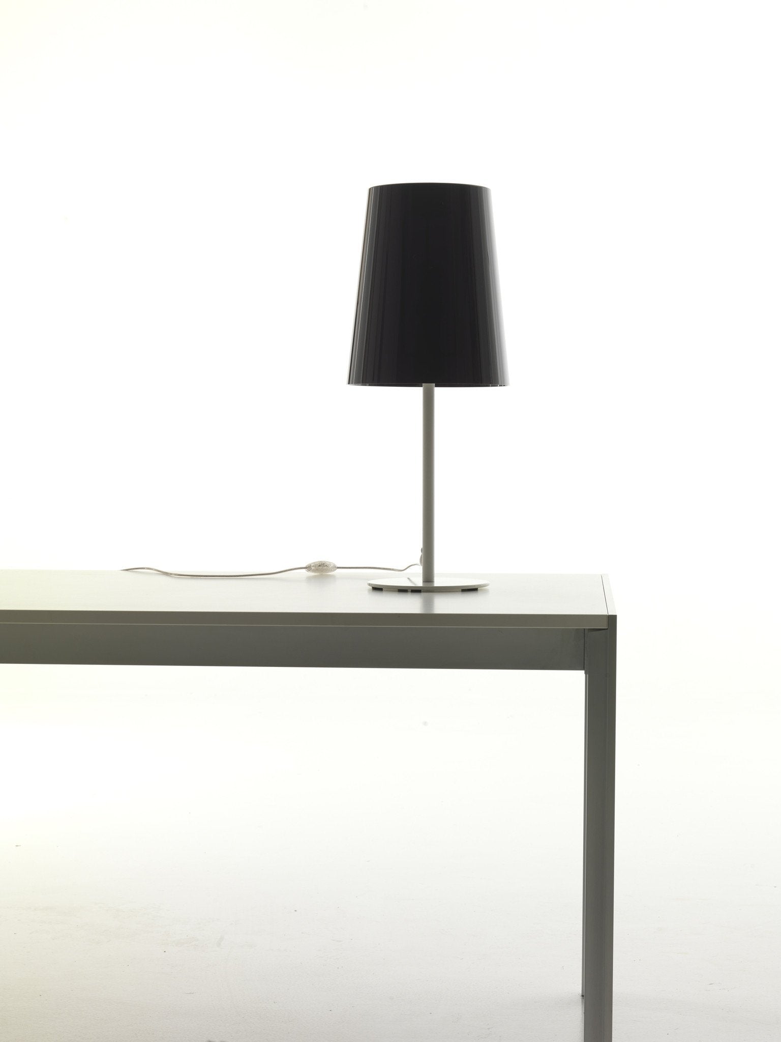 L001TA/A Table Lamp