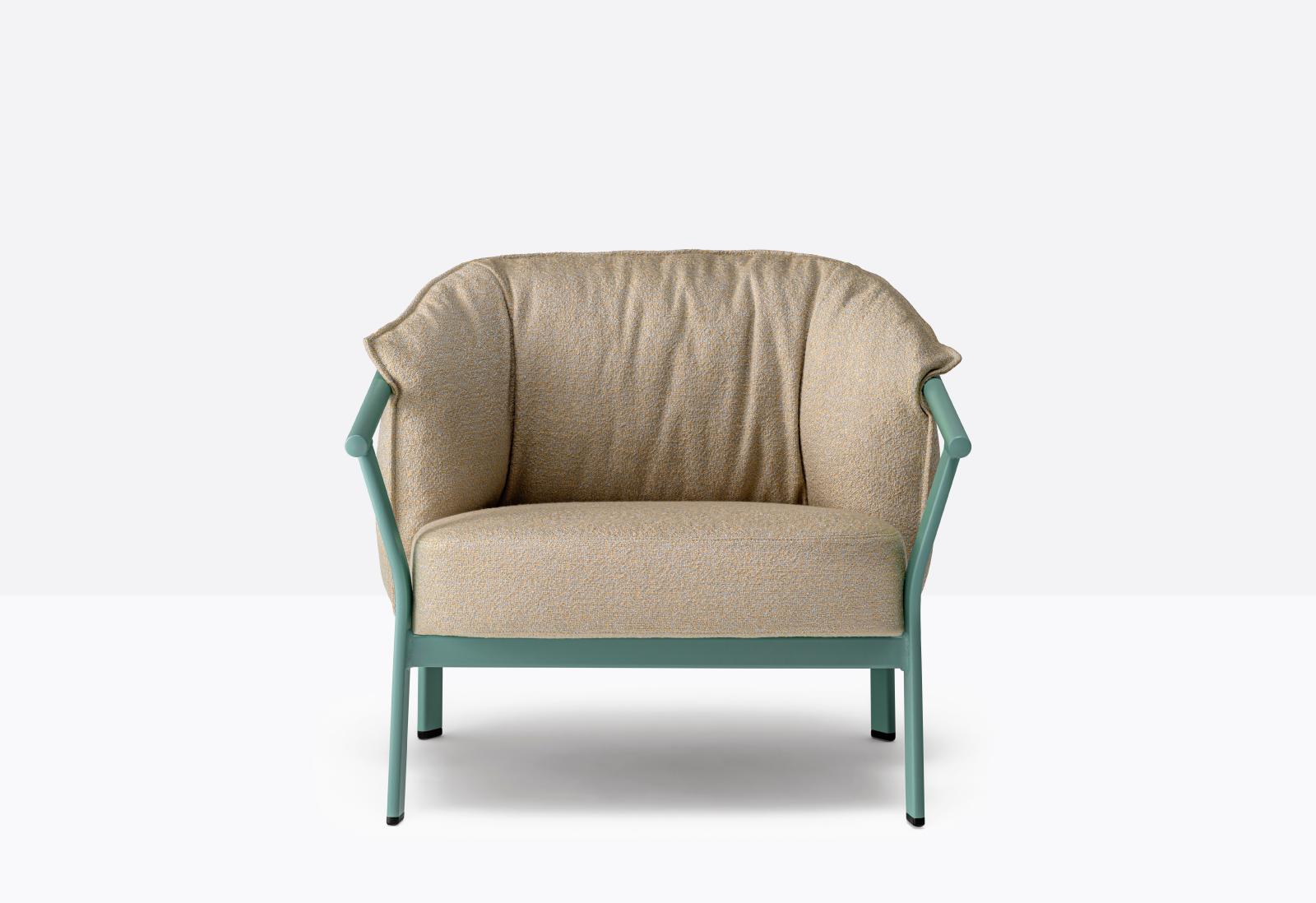 Lamorisse 3683 Lounge Chair