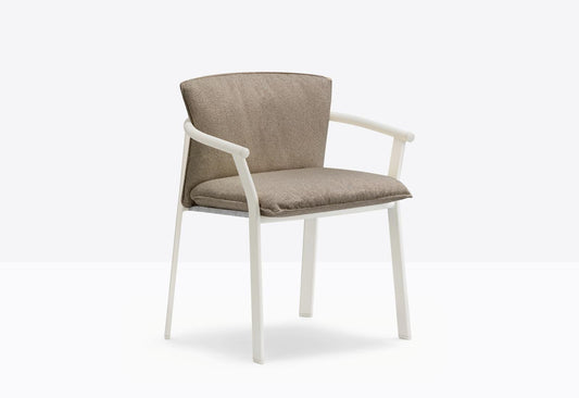 Lamorisse 3684 Armchair-Contract Furniture Store for hospitality, leisure & commercial projects