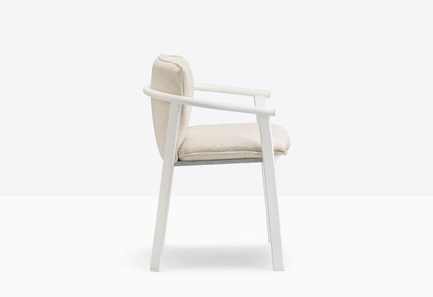 Lamorisse 3684 Armchair