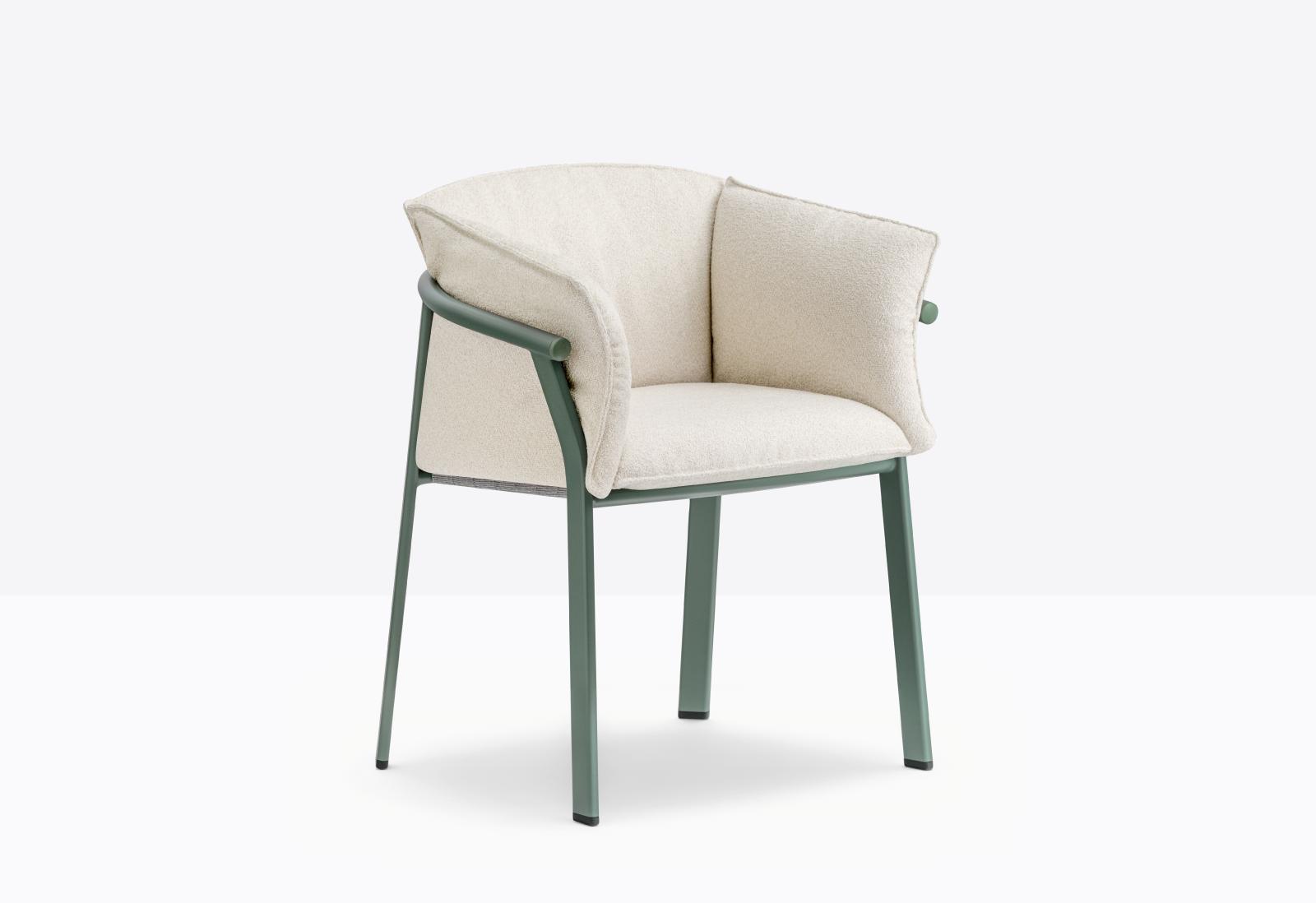 Lamorisse 3685 Armchair-Contract Furniture Store for hospitality, leisure & commercial projects