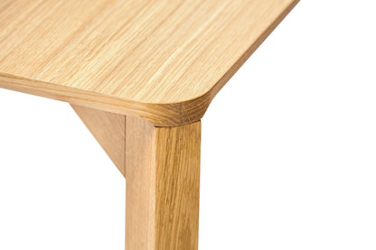 Lasa Dining Table
