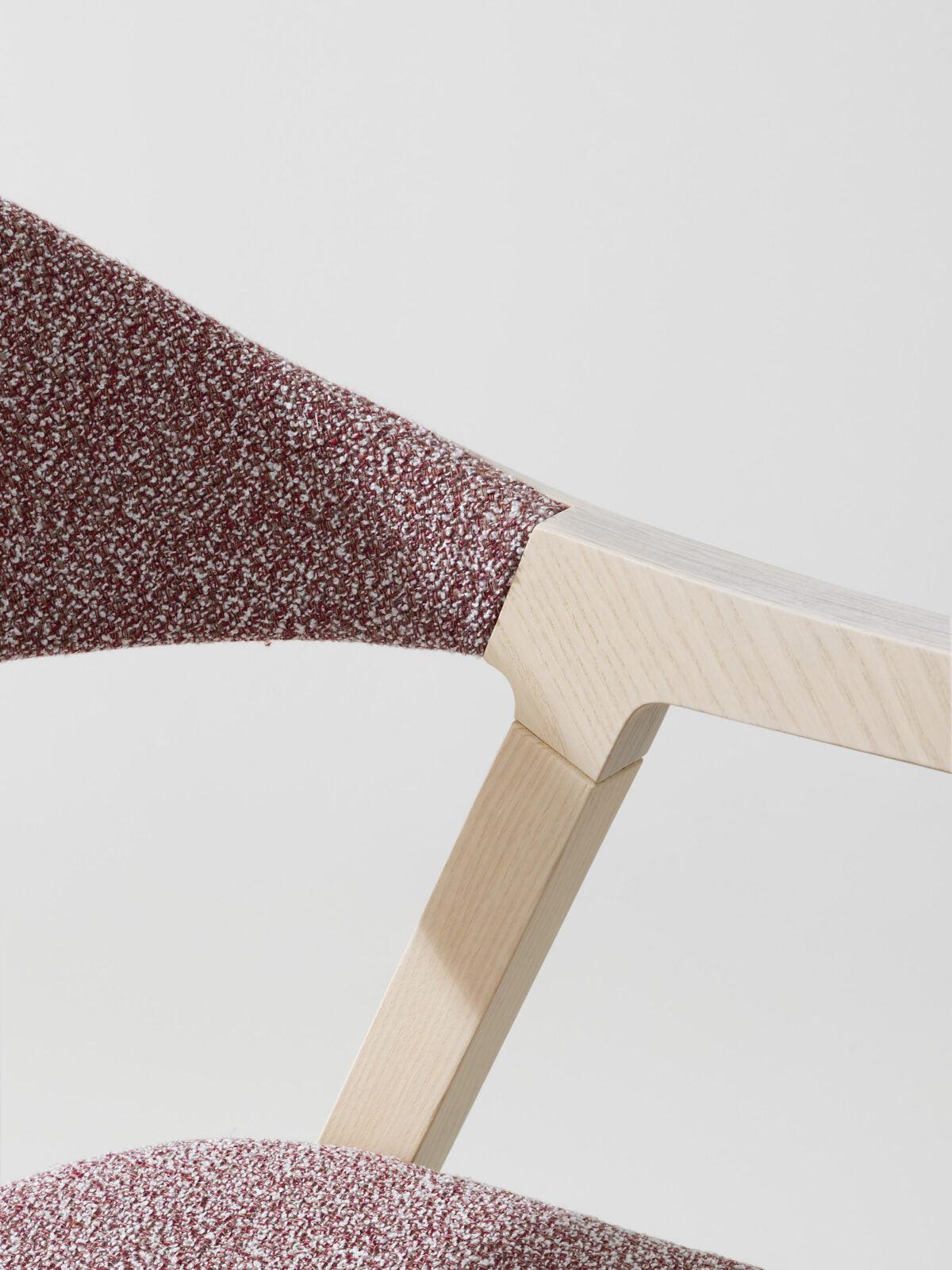 Layer 090 Armchair