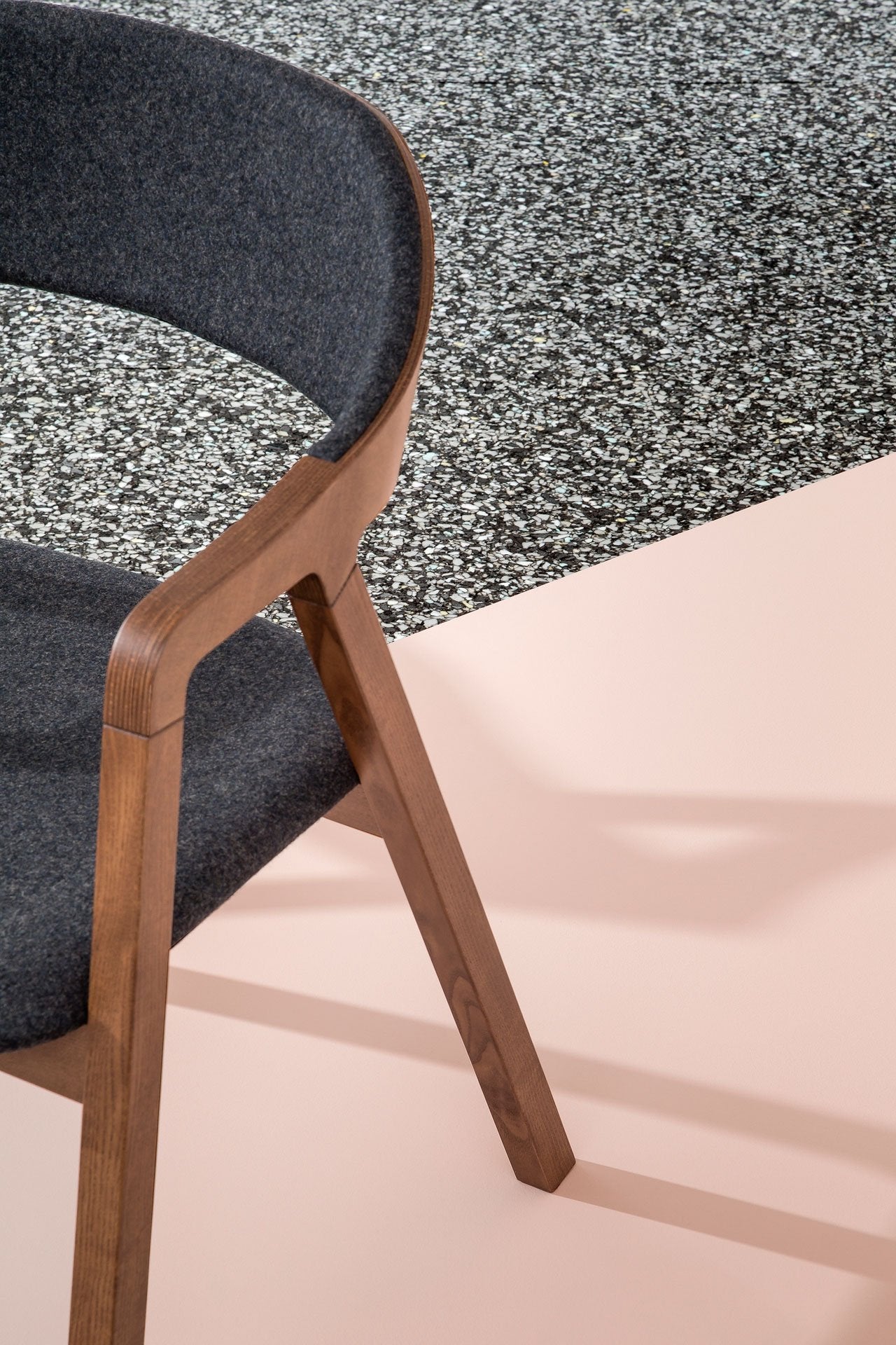 Layer 090 Armchair