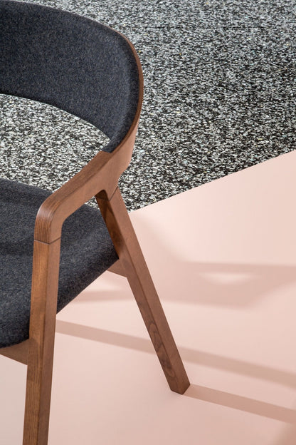 Layer 090 Armchair