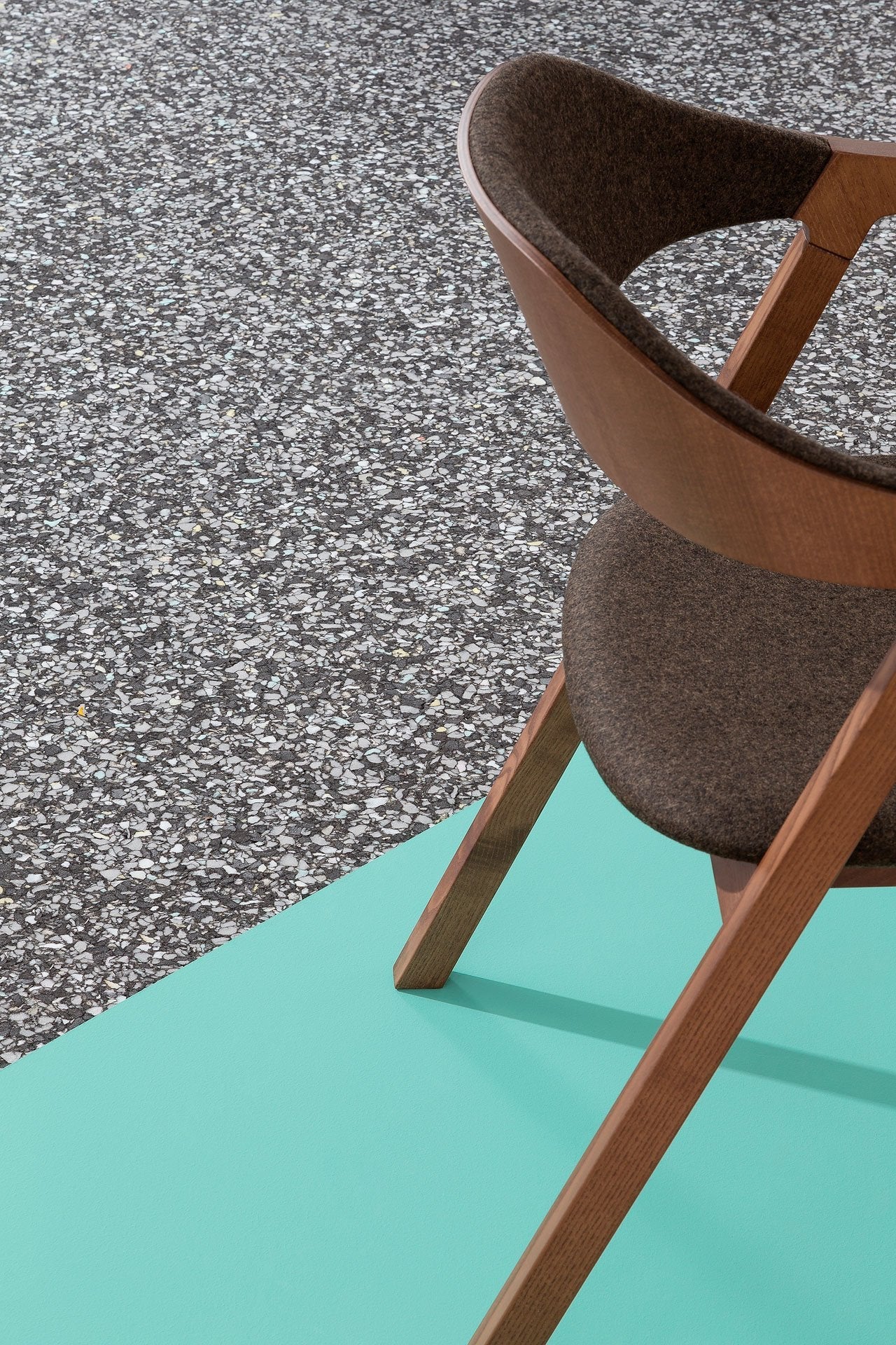 Layer 090 Armchair
