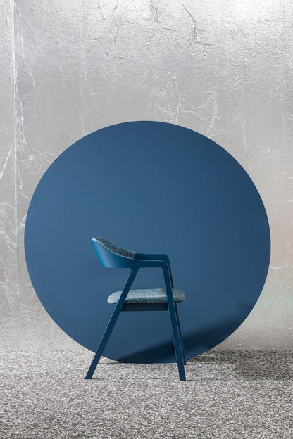 Layer 090 Armchair
