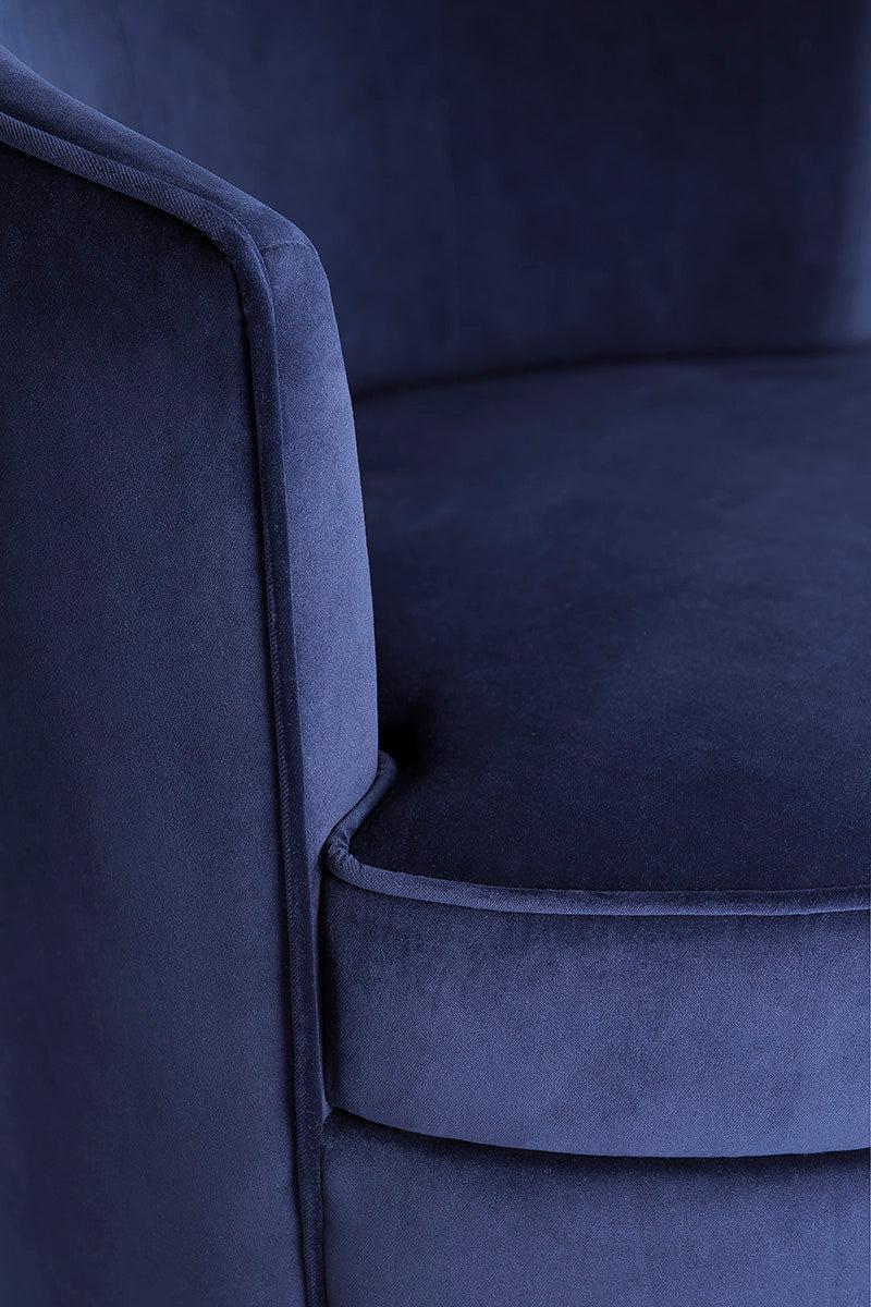 Lilian 072 P Lounge Chair-Contract Furniture Store for hospitality, leisure & commercial projects