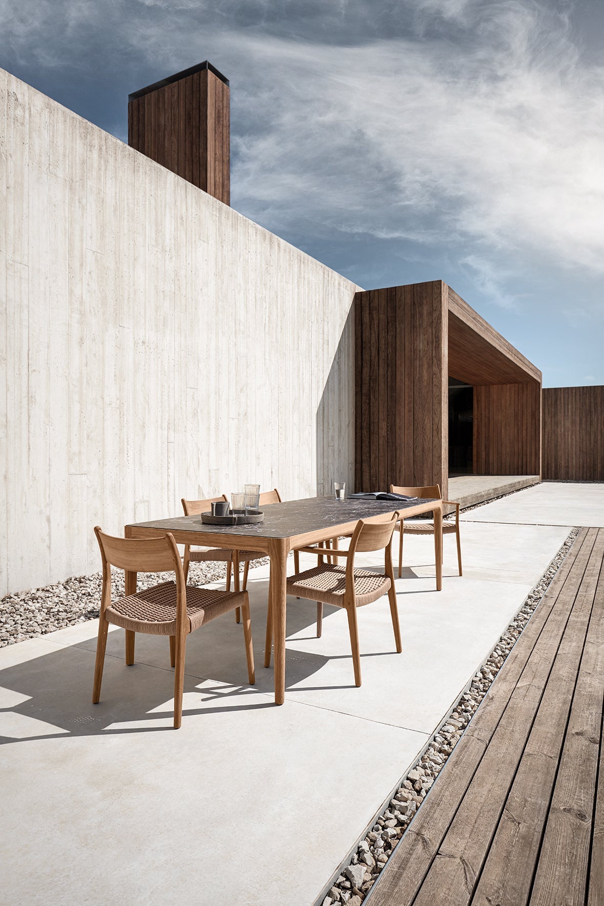 Lima Ceramic Dining Table