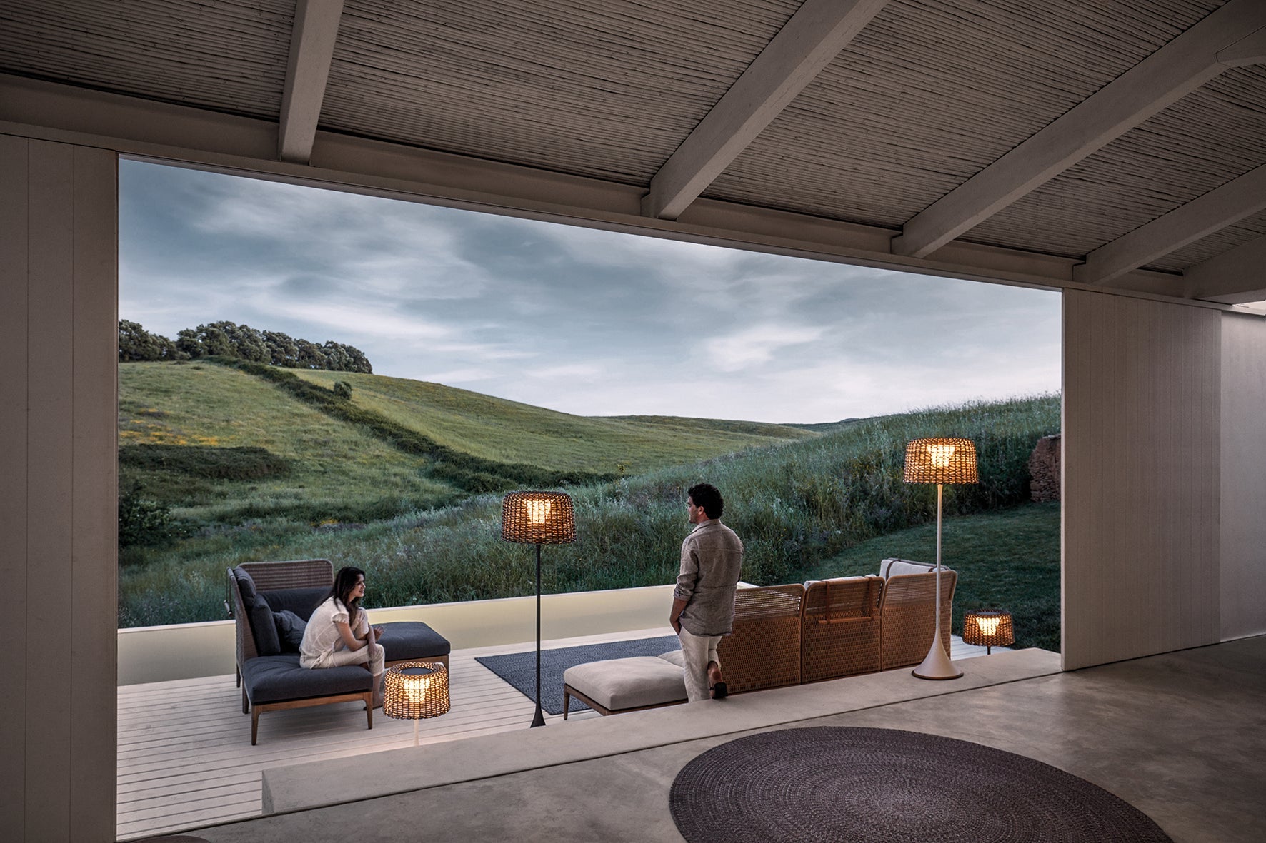 Lima Corner Unit-Contract Furniture Store for hospitality, leisure & commercial projects