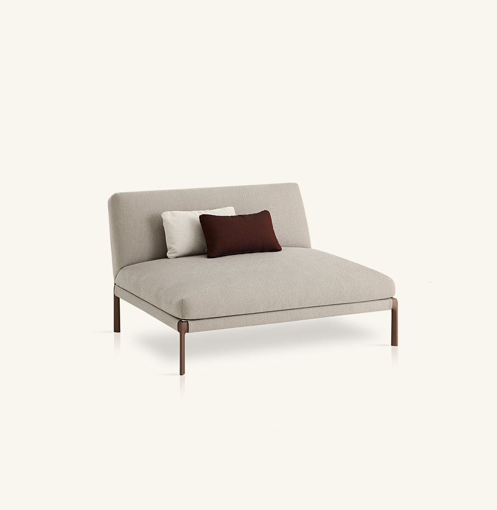 Livit C477 Chaise Longue-Contract Furniture Store for hospitality, leisure & commercial projects
