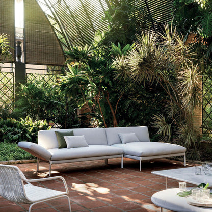 Livit C477 Chaise Longue-Contract Furniture Store for hospitality, leisure & commercial projects