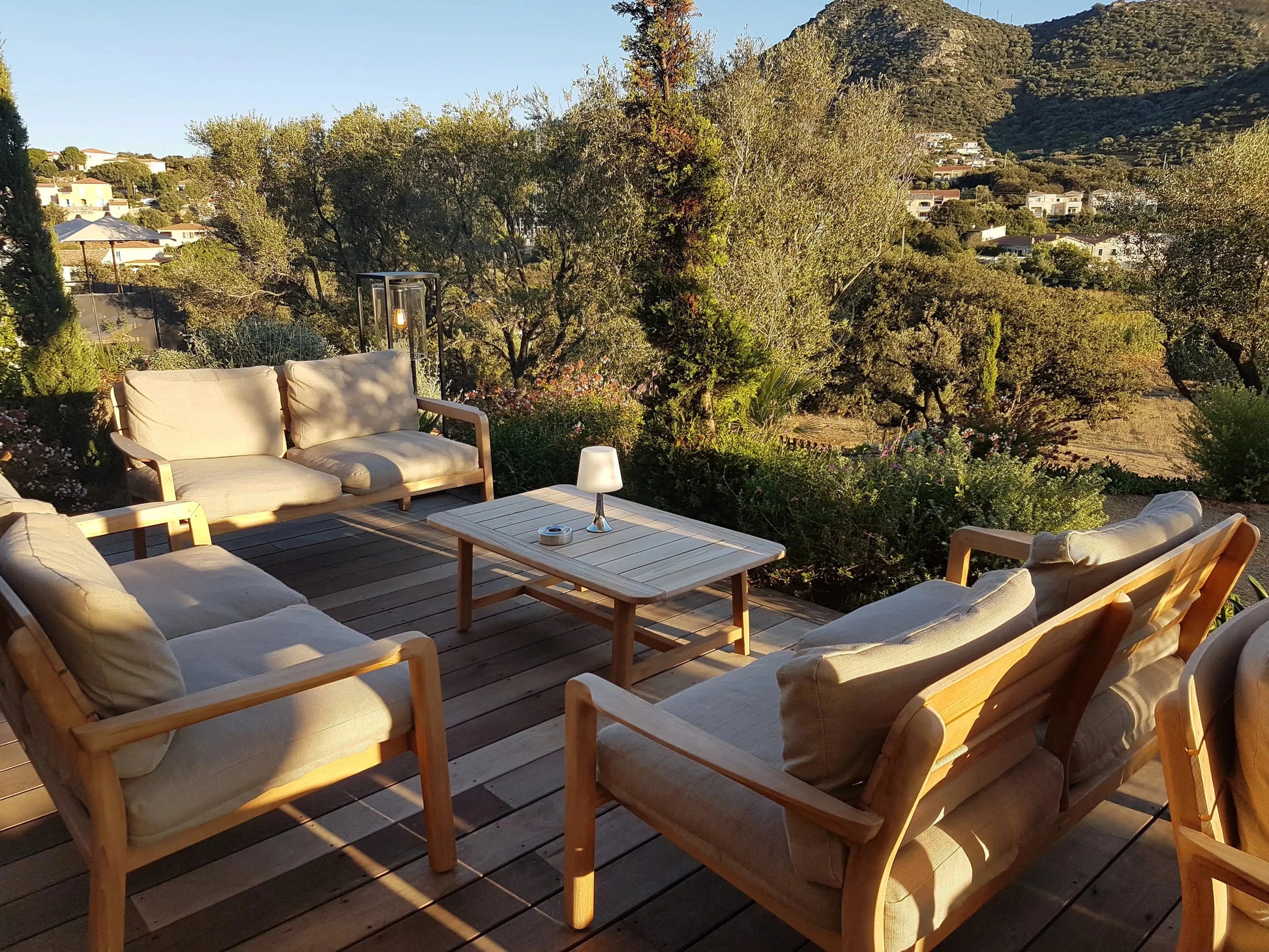 Lodge 2-Seater Sofa-Contract Furniture Store for hospitality, leisure & commercial projects