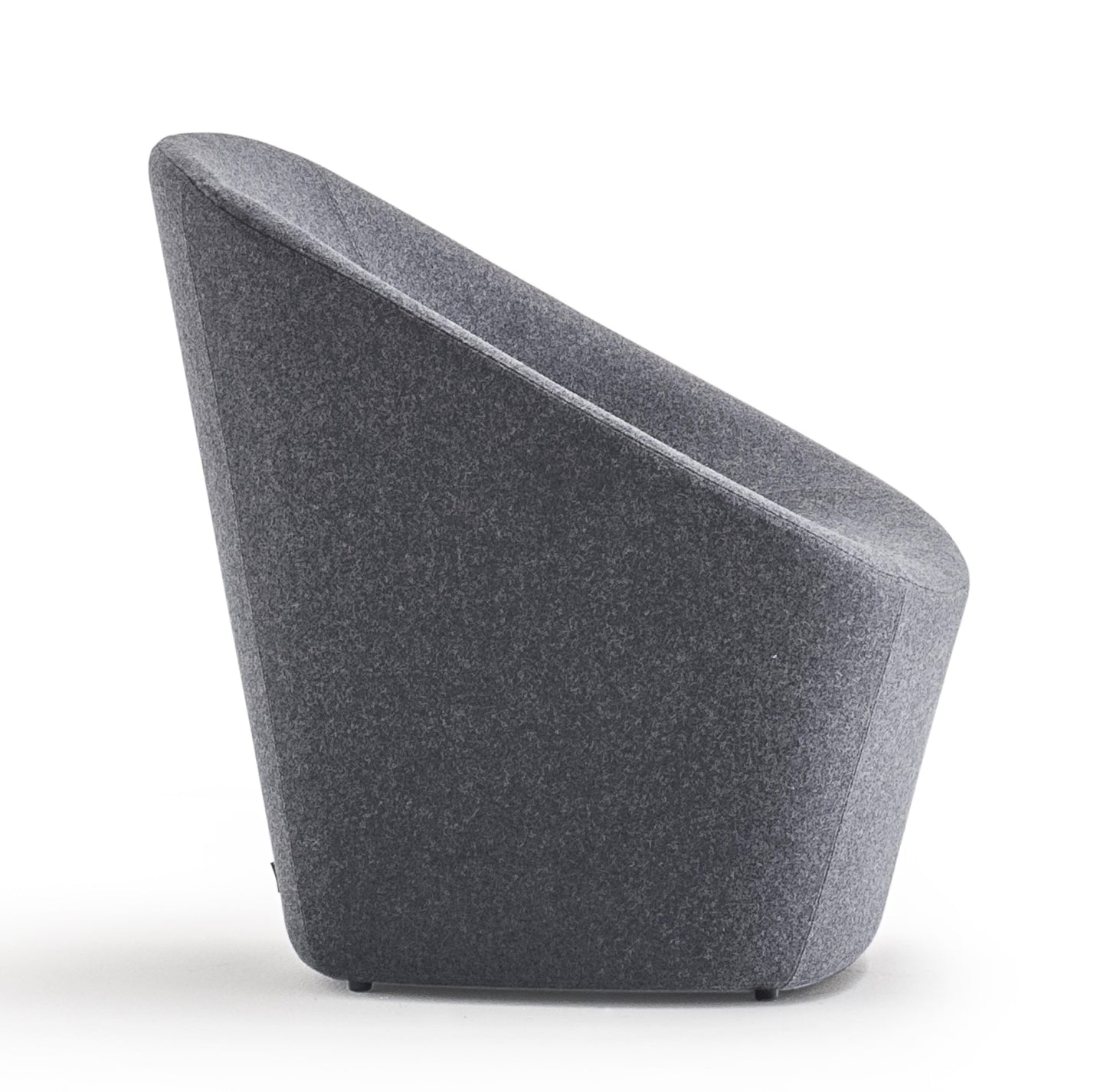 Log 366 Lounge Chair