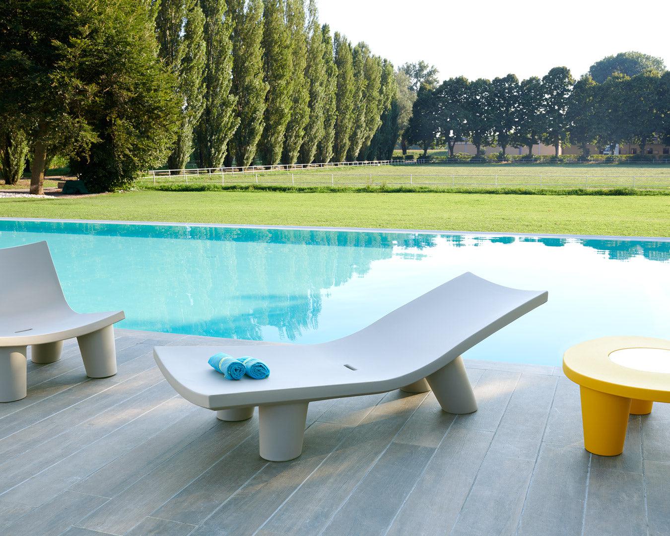 Low Lita Lounger