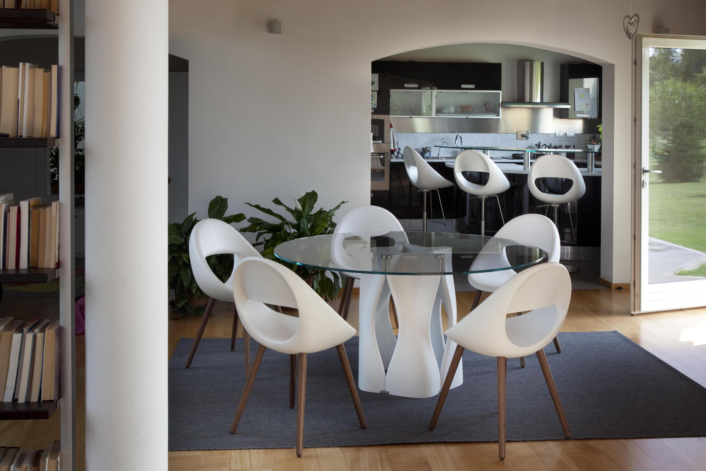 Lucky 906 Side Chair
