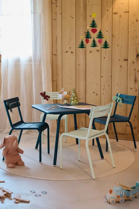 Luxembourg Kid 4106 Side Chair