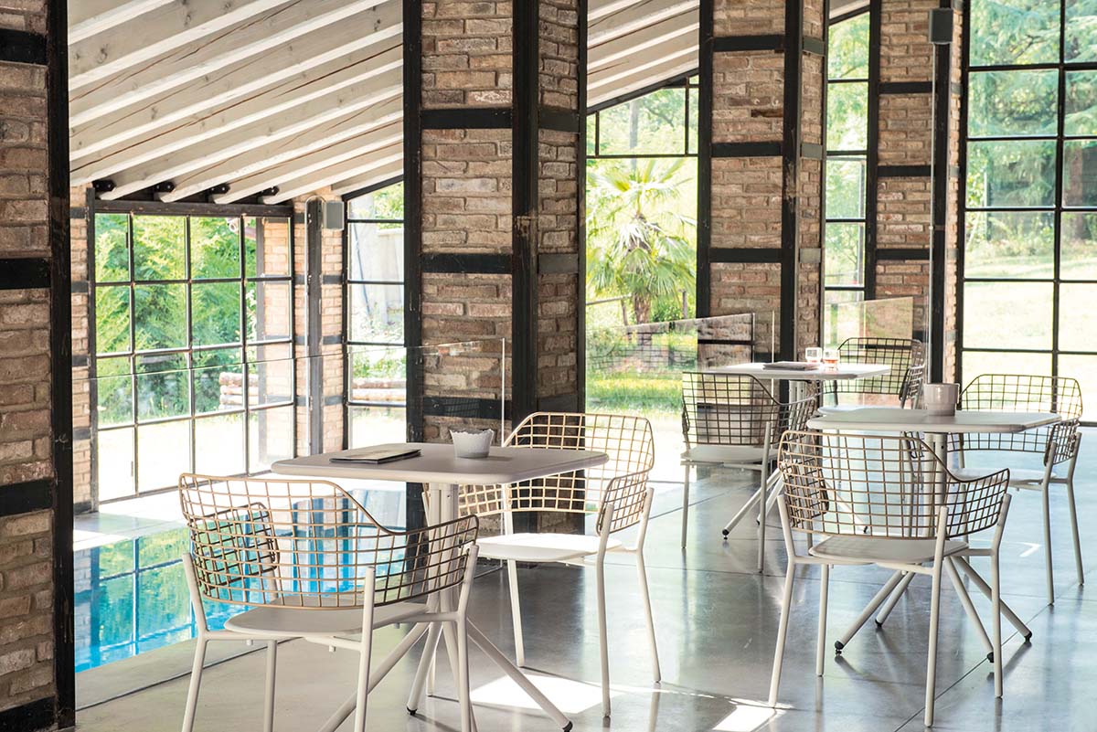 Lyze 616 Armchair-Contract Furniture Store for hospitality, leisure & commercial projects