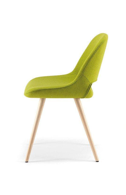 Magda 00 Base 100 Side Chair