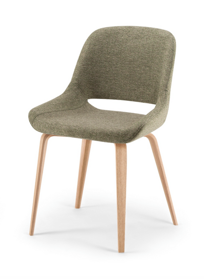 Magda 00 Base 105 Side Chair