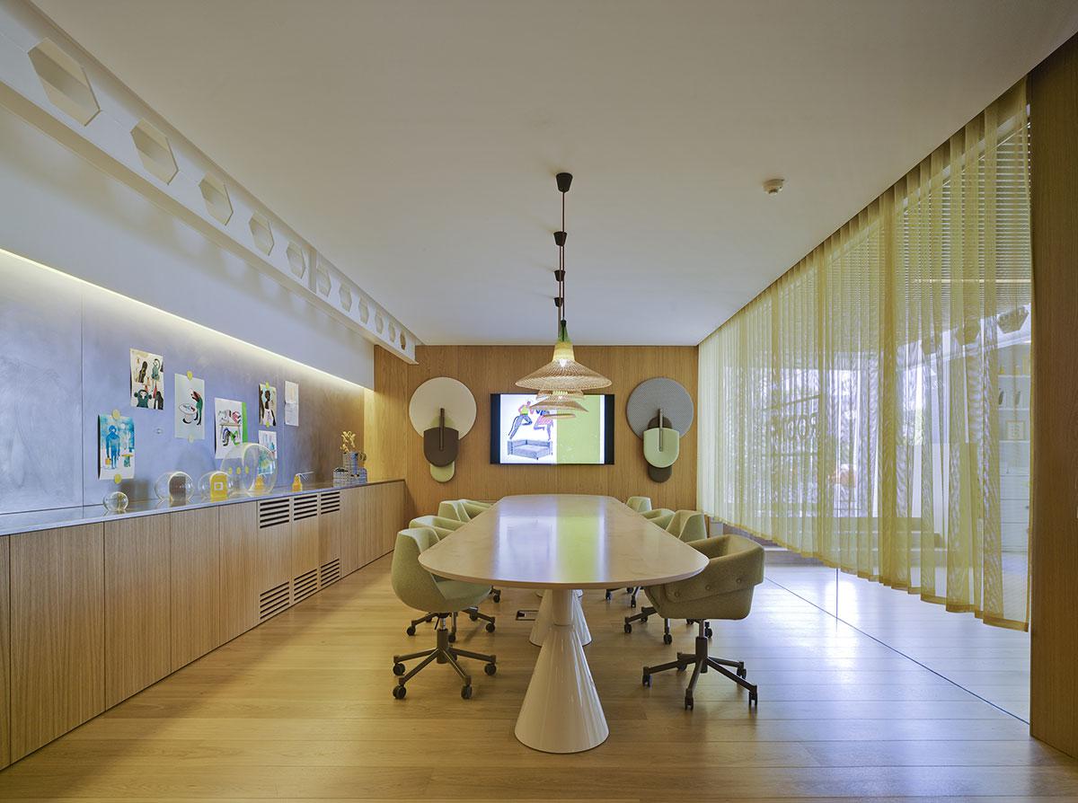 Magnum Task Chair-Contract Furniture Store for hospitality, leisure & commercial projects