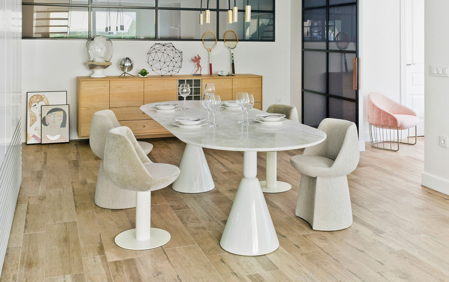 Magnum UB Side Chair