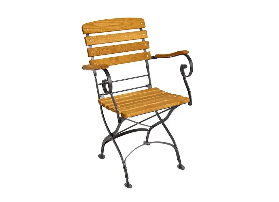Maja Armchair