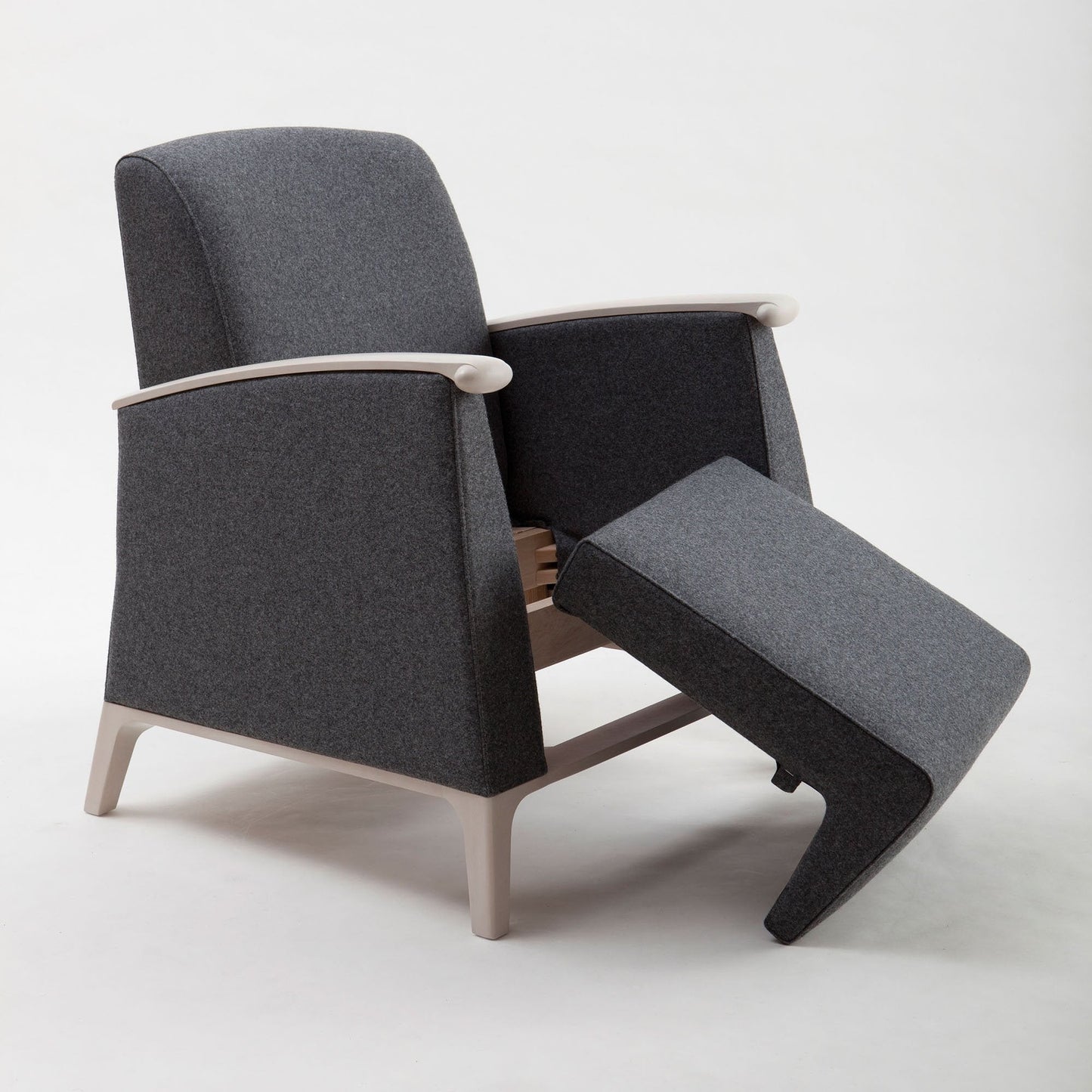 Mamy 57-63/1 Lounge Chair-Contract Furniture Store for hospitality, leisure & commercial projects