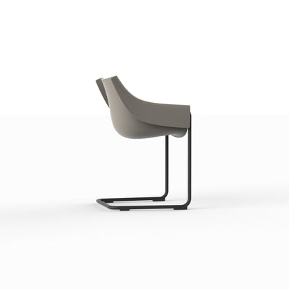 Manta Cantilever Armchair-Contract Furniture Store for hospitality, leisure & commercial projects