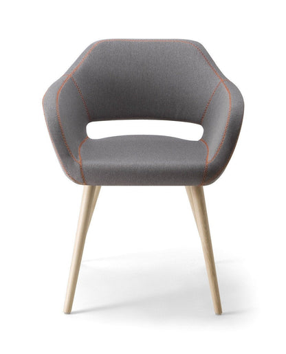 Manu 04 Base 100 Armchair