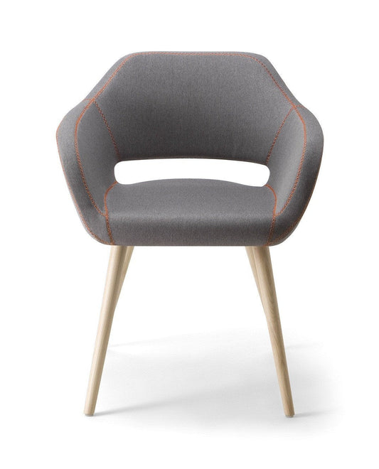 Manu 04 Base 100 Armchair