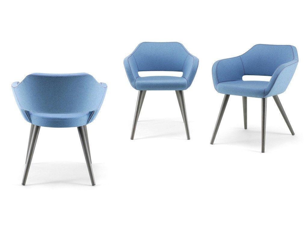 Manu 04 Base 100 Armchair