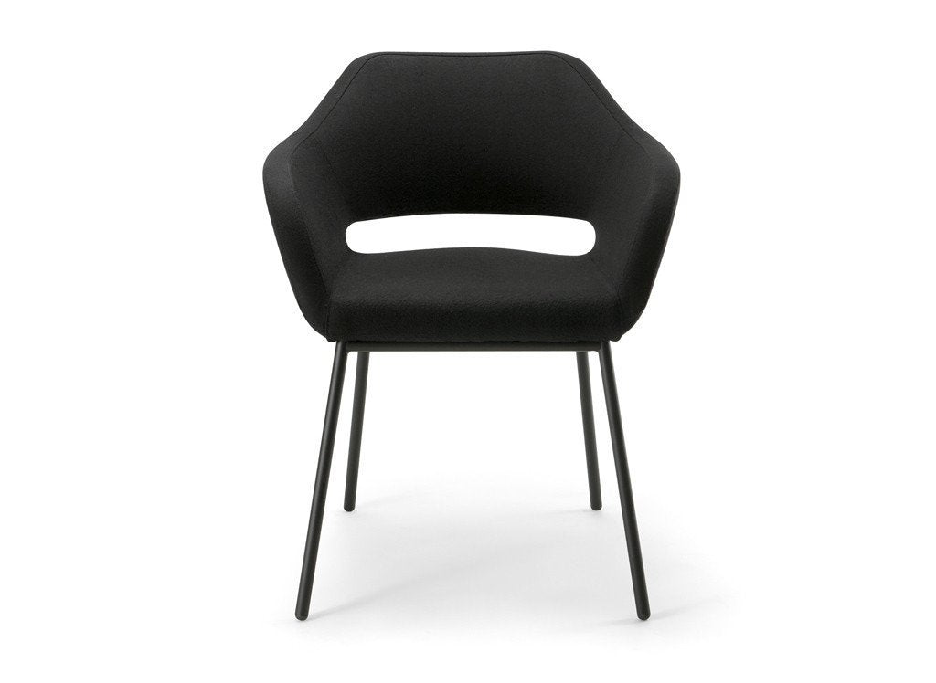 Manu 04 Base 113 Armchair