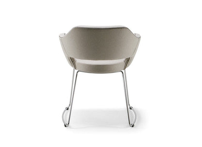 Manu 04 Base 114 Armchair
