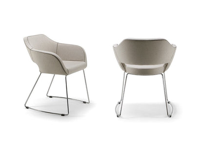 Manu 04 Base 114 Armchair