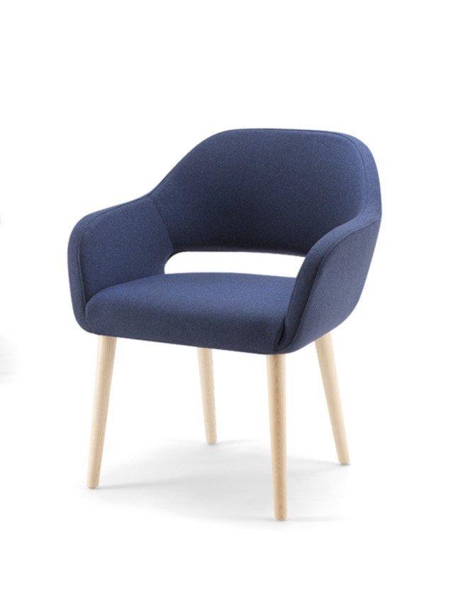 Manu 05 Base 100 Lounge Chair