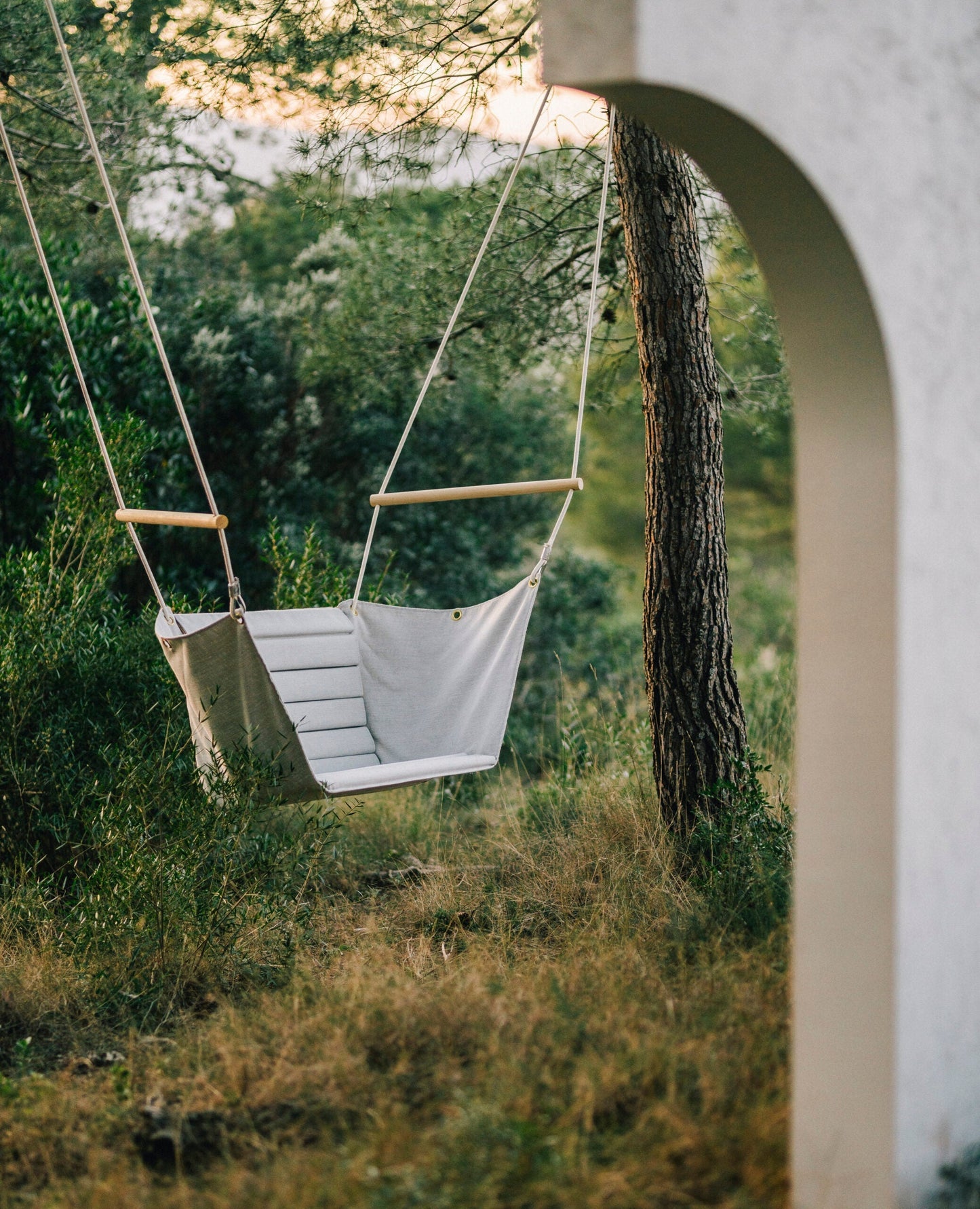 Marea Swing-Contract Furniture Store for hospitality, leisure & commercial projects