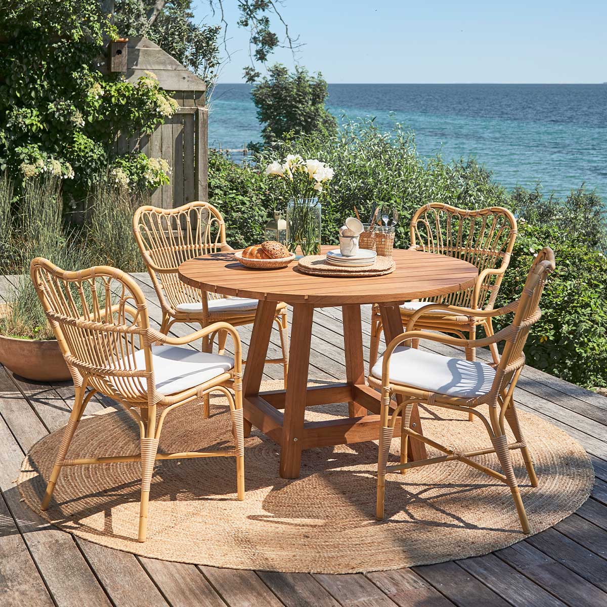 Margret Armchair