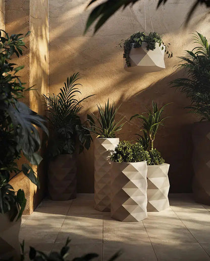 Marquis Planters-Contract Furniture Store for hospitality, leisure & commercial projects