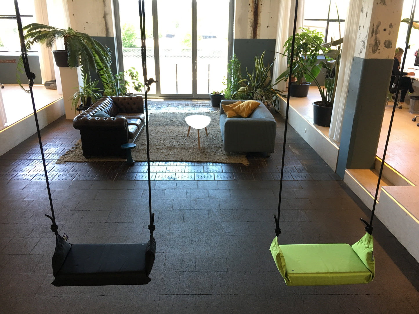 Marshmallow BIG Swing-Contract Furniture Store for hospitality, leisure & commercial projects