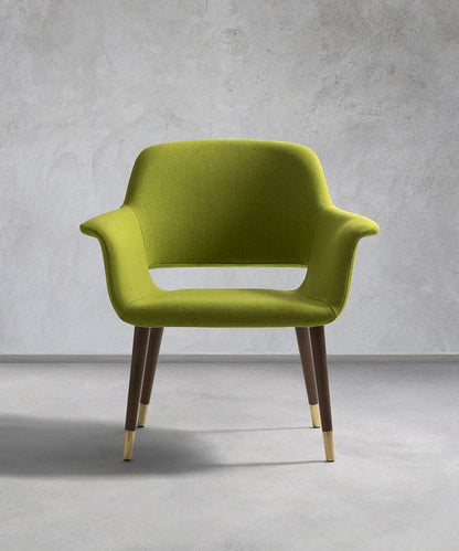 Megan 05 Base 100 Lounge Chair