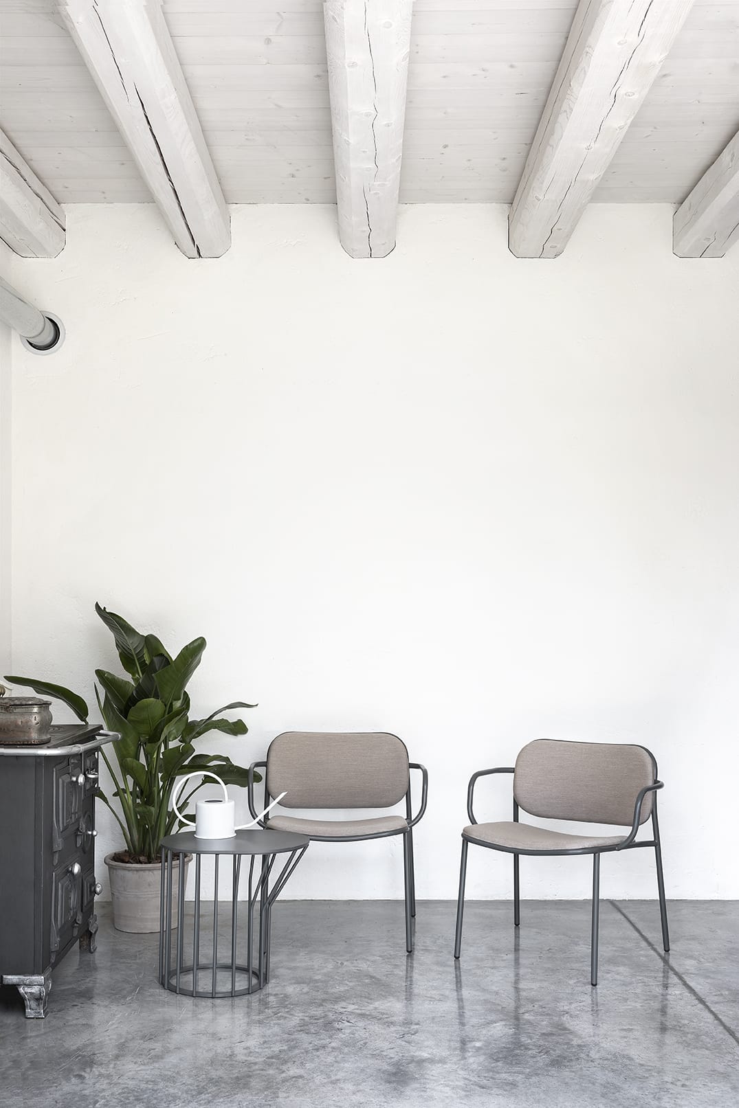 Metis Pad Lounge Chair-Contract Furniture Store for hospitality, leisure & commercial projects