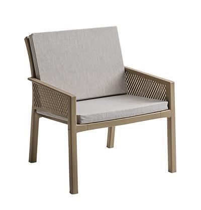 Minush Grand Lounge Chair-Contract Furniture Store for hospitality, leisure & commercial projects